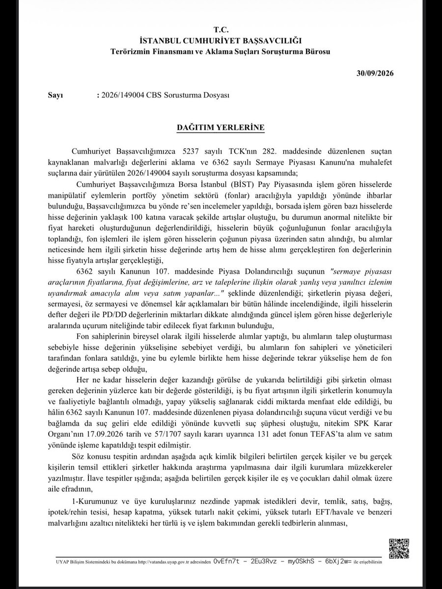 RusenPress's tweet photo. Türkiye Borsasında işlem yapıp manipülasyona uzun süredir konu olan kişilerin mal varlıklarına el konuldu.

istedeki kişiler ile eş ve çocukları dahil aile fertlerinin, malvarlığını azaltabilecek satış, devir, bağış, ipotek/rehin, hesap kapatma, yüksek tutarlı nakit çekimi ve EFT/havale işlemleri için tedbir alınması istendi. Bu işlemler gerçekleştirilmeden önce savcılığın görüşü alınacak.