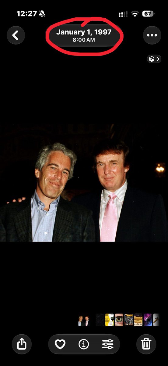 Benzotoast's tweet photo. Tell me why I have the original photograph https://t.co/LkkQZbBnvH