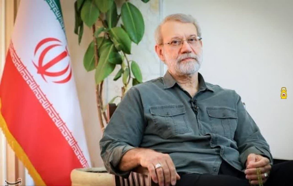 Mim_moslemi's tweet photo. شـ.هید لاریجانی حتی پس از ردصلاحیت و با وجود تأیید ظلم صورت‌گرفته از سوی رهبر شـ.هید، به ساختارهای قانونی نظام پشت نکرد؛ نه مردم را به خیابان کشاند و نه اپوزیسیون شد. تفاوت او همین بود: قانون‌مداری، حتی به بهای آبرو... https://t.co/0LerPqGpcF