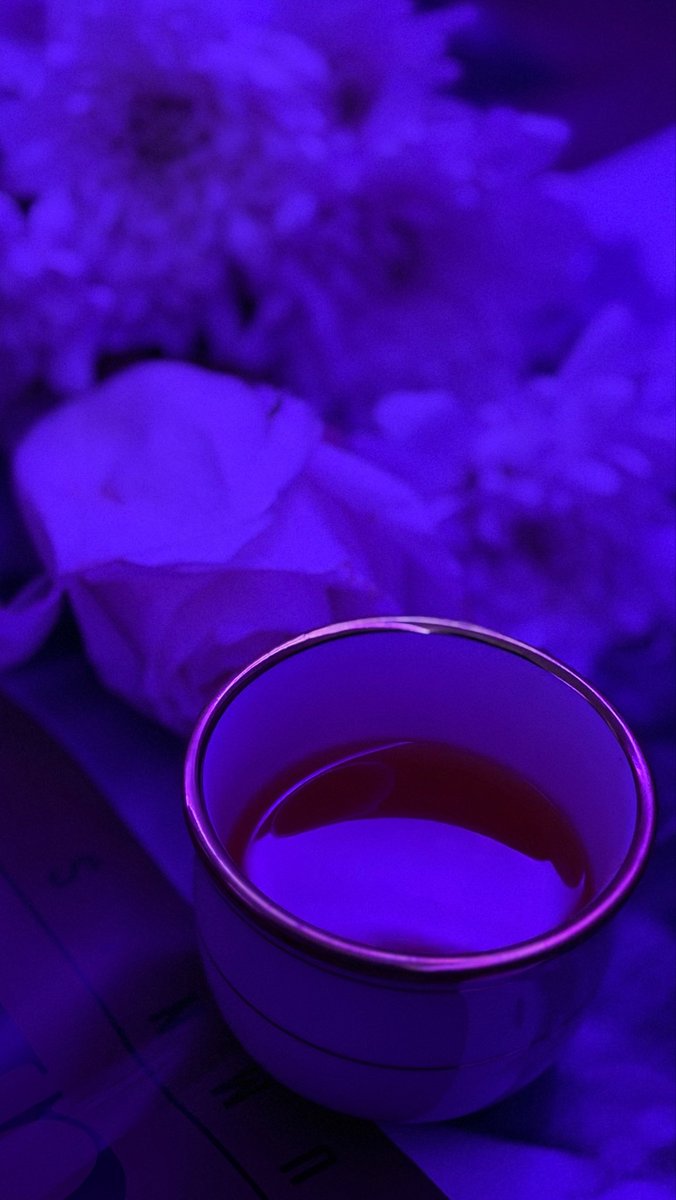sh00ooqm's tweet photo. #خواطر#اقتباسات .
كن فخورًا بتلك الأيام التي لم تكن قابلة للتخطّي ، ولكنّك تخطّيتها رغمًا عن ذلك بندوبٍ خفيةٍ لا يعرف عنها أحد..! https://t.co/PDX4Da0O4V