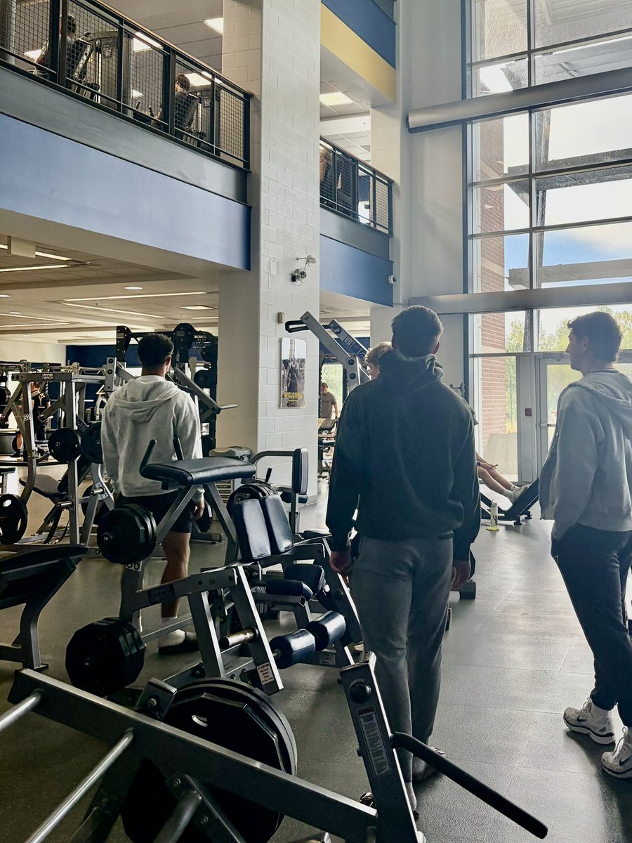 luke_hash36's tweet photo. Visited Kent State University today! 💪🏻 https://t.co/gEbjtrbRXb