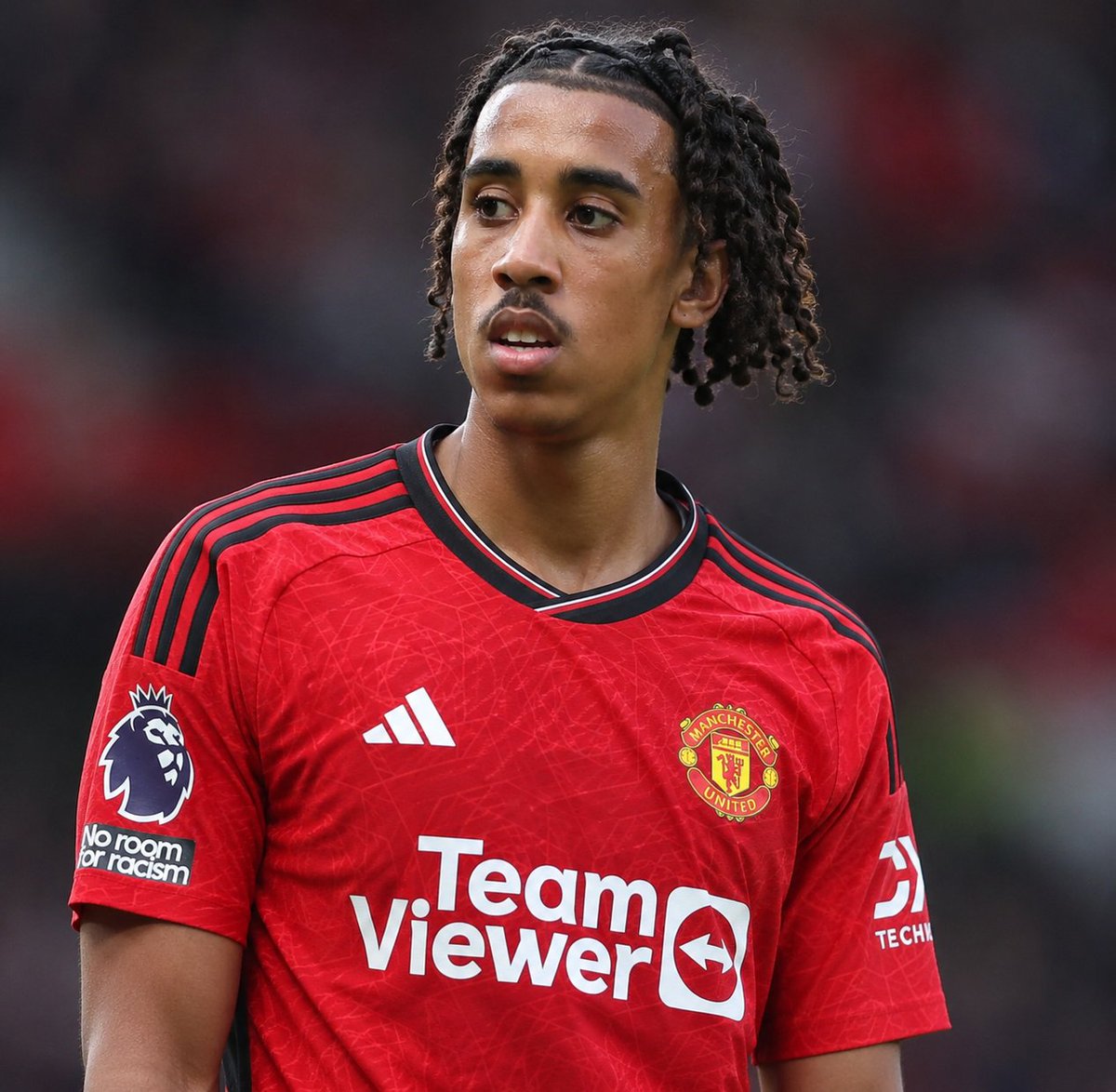 Zemerald1999's tweet photo. Leny Yoro has just been called up to the France senior team by Zinedine Zidane.
Manchester United now have to answer one question:
Why isn't this guy playing more? 👀 � https://t.co/0As6mPPTPU