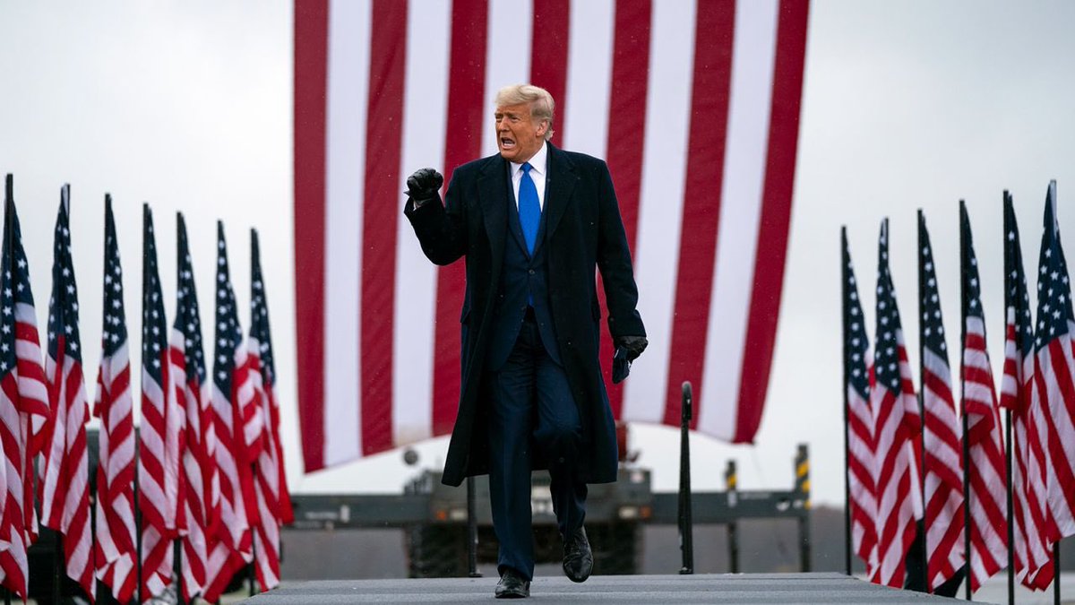 CIKJeremyCarl's tweet photo. I’m voting straight ticket Republican for the midterms https://t.co/5d8ZM4HWcV