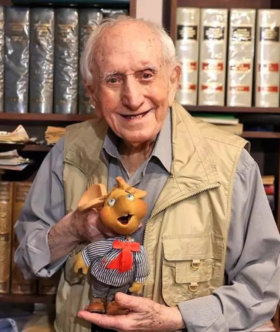 Cartoon Base on X: "Peppino Mazzullo has sadly passed away at the age of 100. The voice of Topo Gigio from 1961 to 2006."