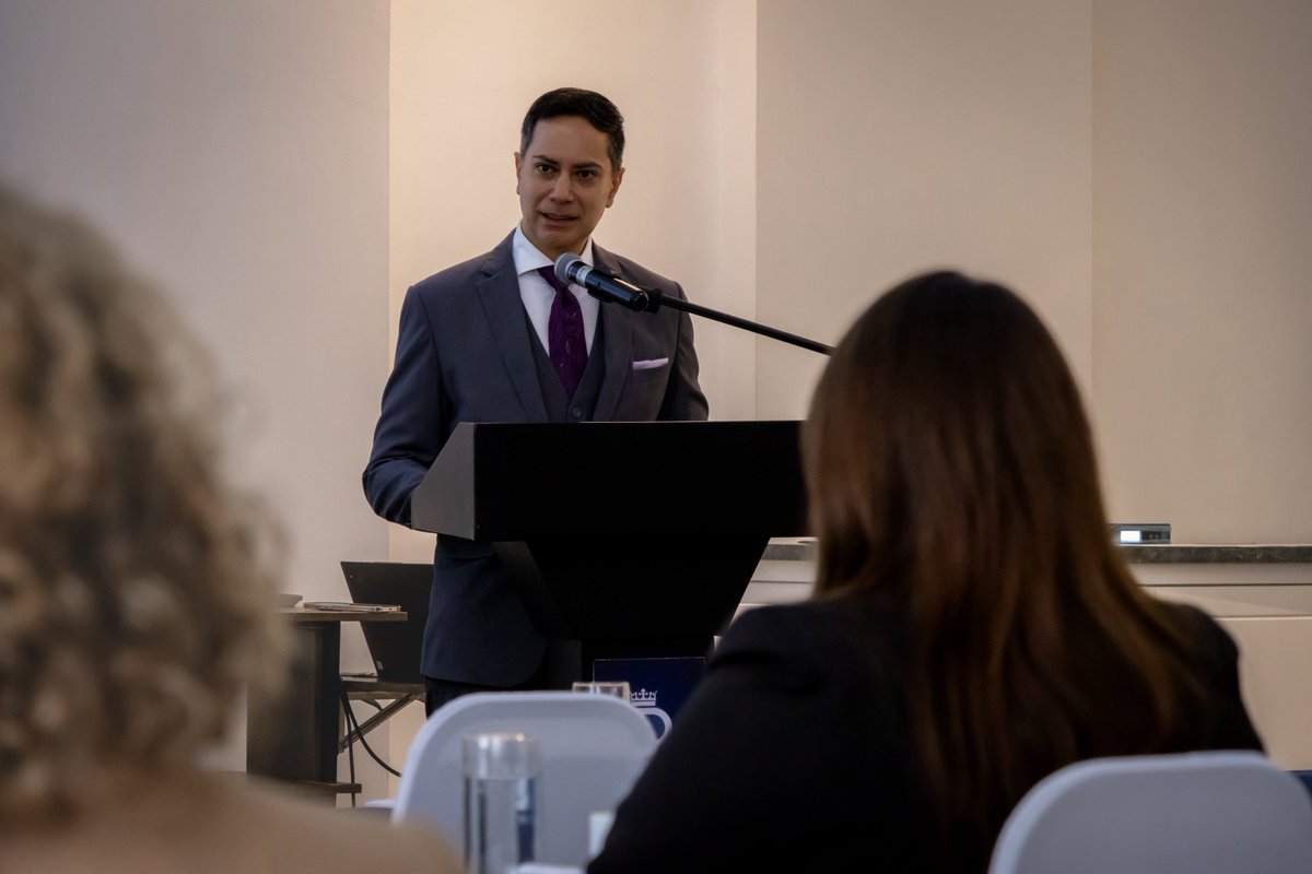 CJudicaturaEc's tweet photo. 🗣️ En su intervención, el vocal @_AlfredoCuadros destacó los principales logros del proyecto, entre ellos, las capacitaciones especializadas dirigidas a jueces y servidores judiciales, así como la elaboración del Compendio Judicial sobre Minería Ilegal en el Ecuador.

💬 “Hoy contamos con servidores capacitados, herramientas desarrolladas y experiencias que pueden ser aprovechadas institucionalmente. Corresponde incorporar esos avances al trabajo cotidiano de la Función Judicial”, señaló.

#JusticiaConIndependenciaCJ ⚖️