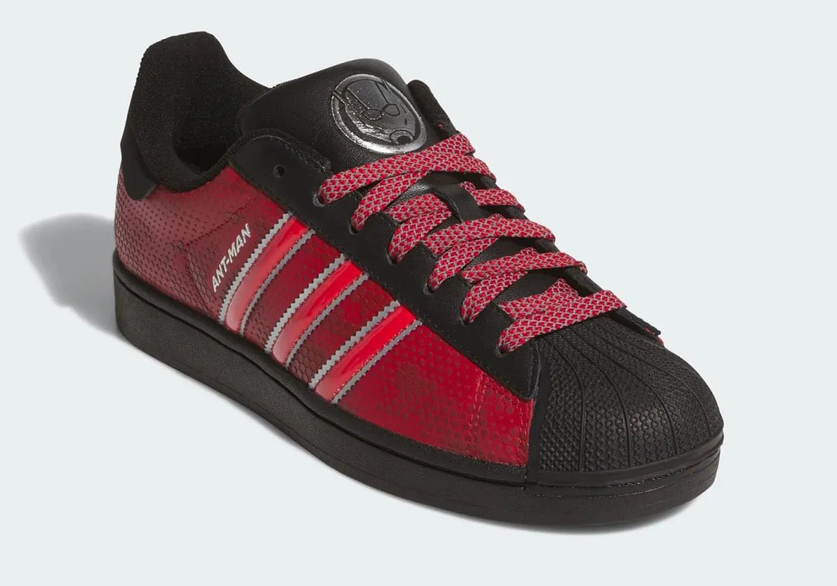 AntManNews's tweet photo. Ant-Man will get his own shoe from Addidas as part of the #AvengersDoomsday collab! https://t.co/DVc8fysttA
