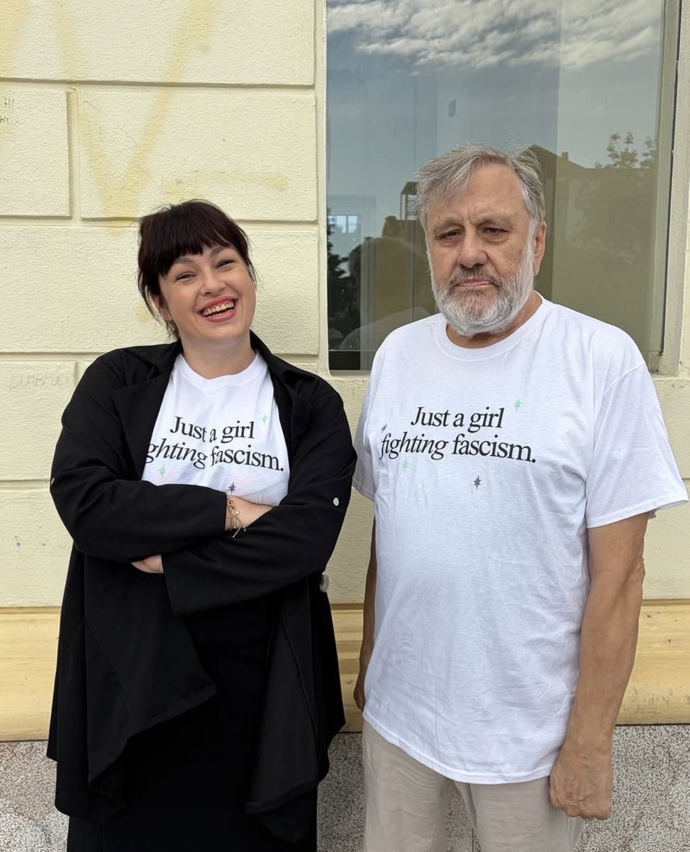 James_Martell_'s tweet photo. me and who? https://t.co/Lji6UEatk5