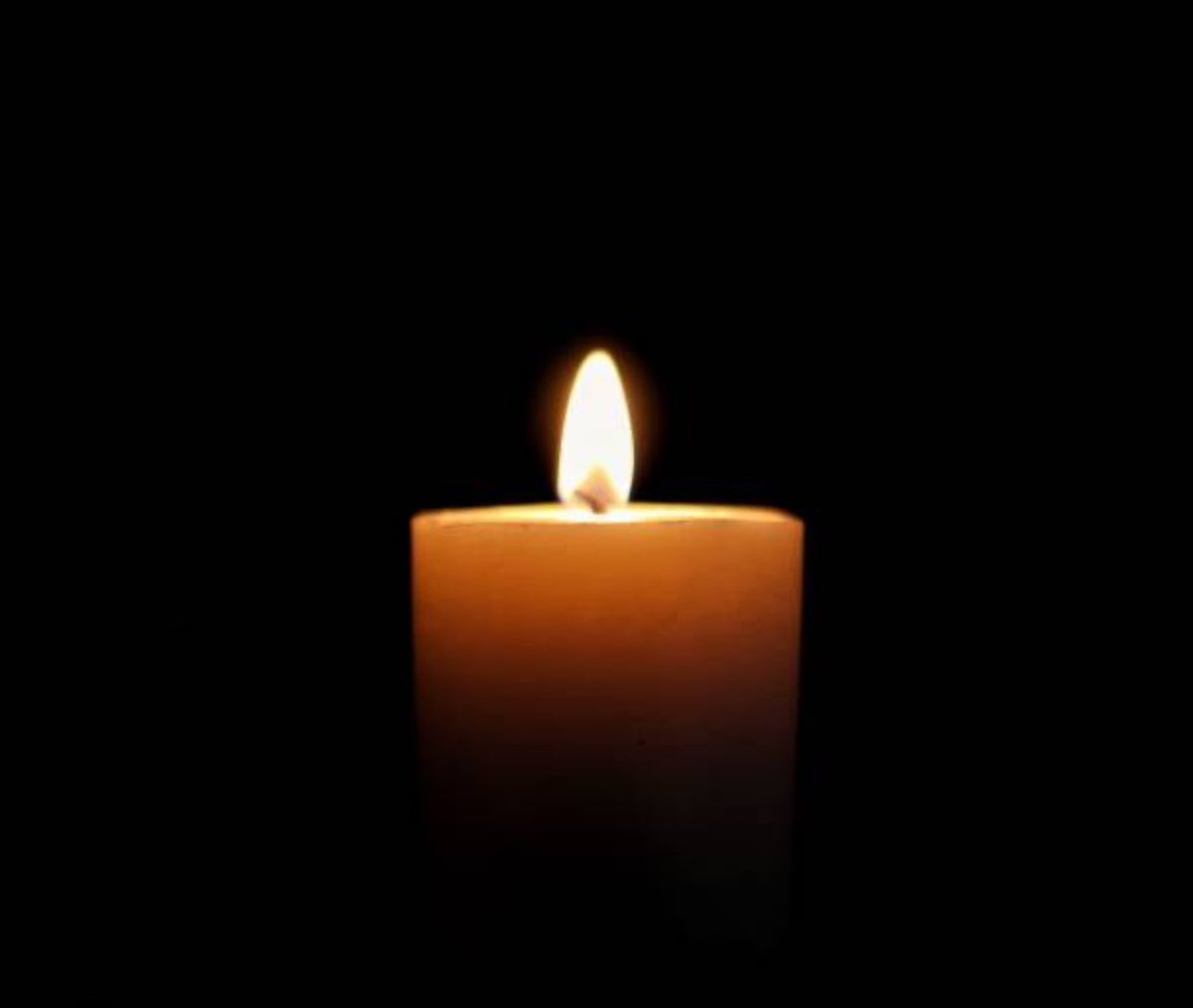 bosskimhucci's tweet photo. We must not pretend to be happy about this… rufu chinhu chinorwadza… 💔💔Today Zimbabwe cries a day of pain, a day of loss.🥹

So many lives were being blessed, so much hope was rising… and now we face a very dark day.😭😭😭😭😭

My deepest condolences to every family touched. 🇿🇼🕊️