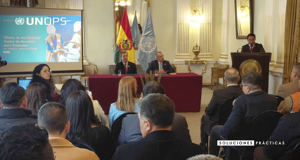 UNOPS_es's tweet photo. 60 funcionarios de Unidades Ejecutoras participaron del Foro "Gestión de Proyectos bajo Cooperación Técnica" que impulsamos junto a @MRE_Bolivia para presentar a UNOPS como brazo operativo de @ONUBolivia y su rol en ejecución de soluciones innovadoras en la inversión pública. https://t.co/BhuOY2Lwi9