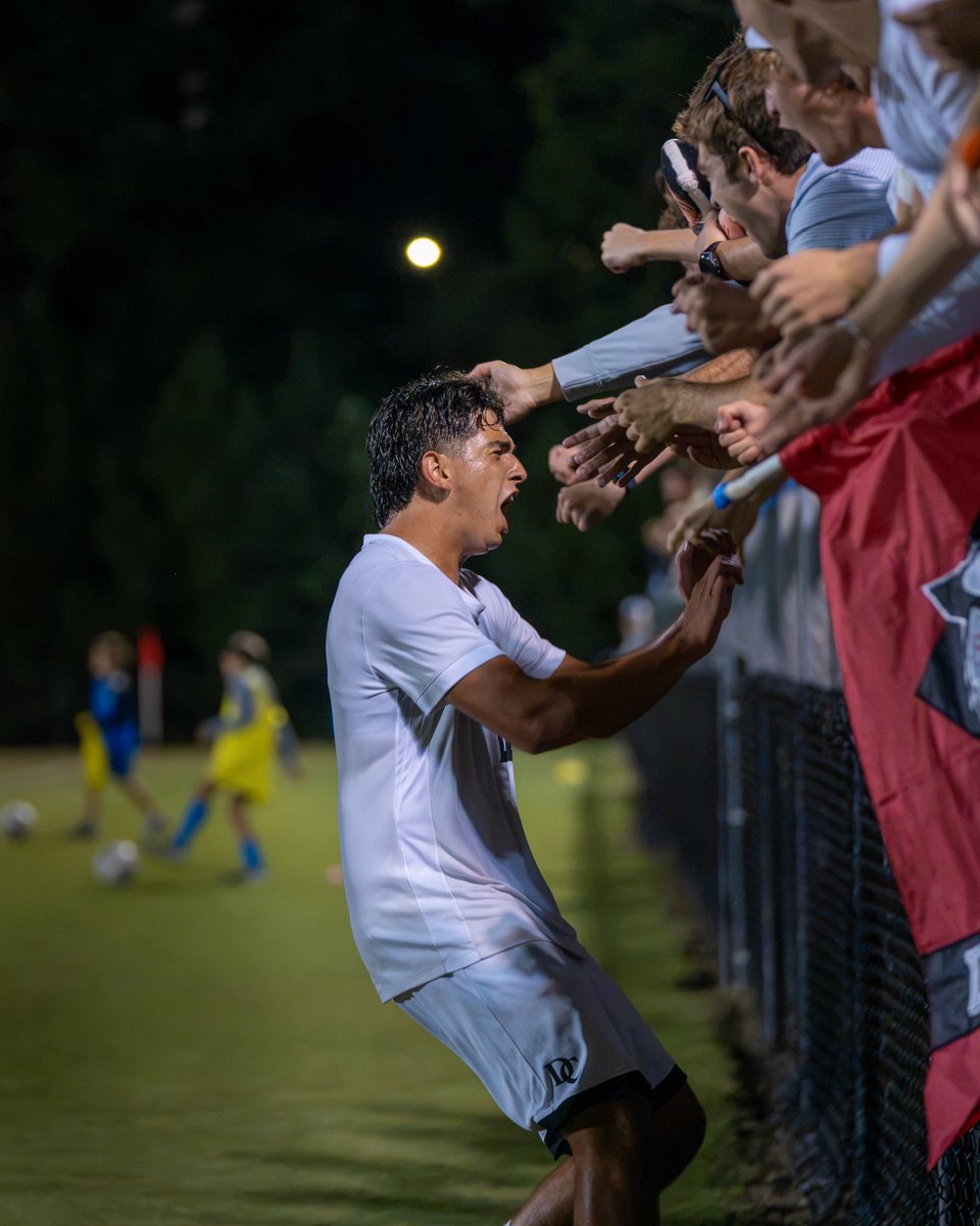 NCAASoccer's tweet photo. #NCAAMSoccer Top Shots of the Week: A Thread 🪡⚽️📸 https://t.co/A9tBgrhRT0