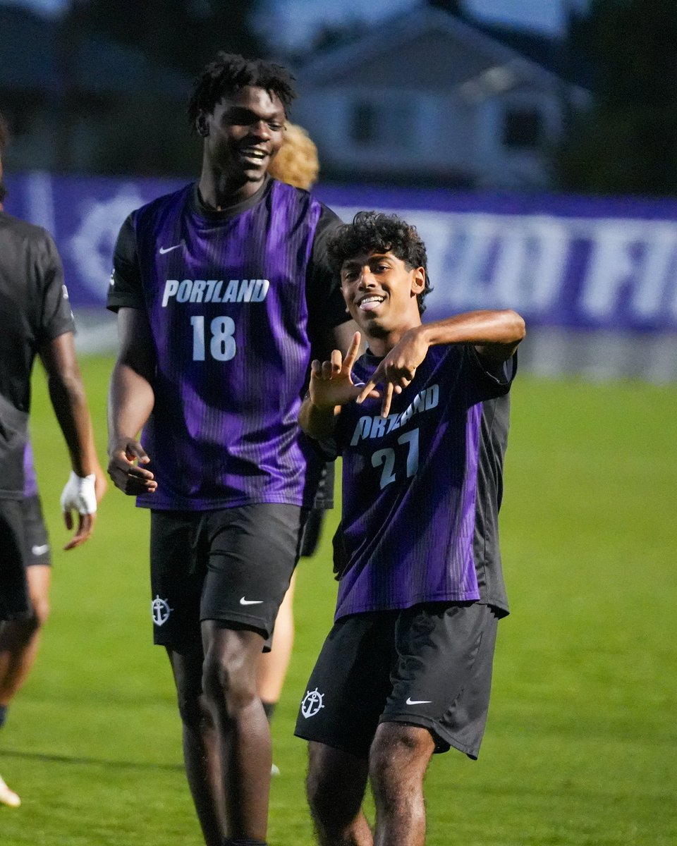 NCAASoccer's tweet photo. #NCAAMSoccer Top Shots of the Week: A Thread 🪡⚽️📸 https://t.co/A9tBgrhRT0