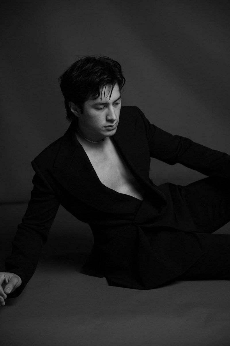 yagapilled's tweet photo. he was born pretty he's been pretty he stays pretty https://t.co/yBNKddnwgr