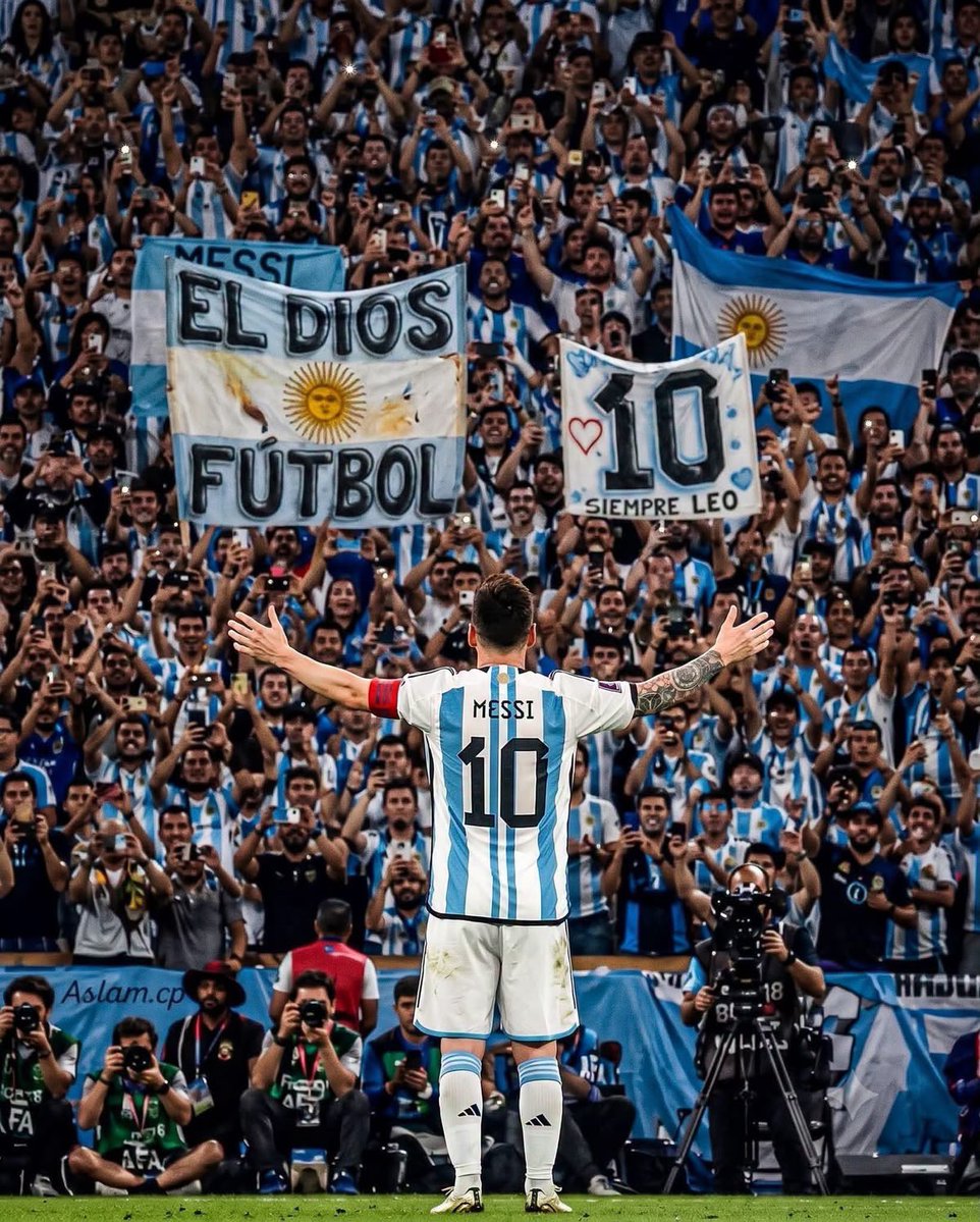 AnabellaMarvy's tweet photo. Came, saw, conquered, and left the stage for the next generation 🐐 https://t.co/p2QIdqDtWx