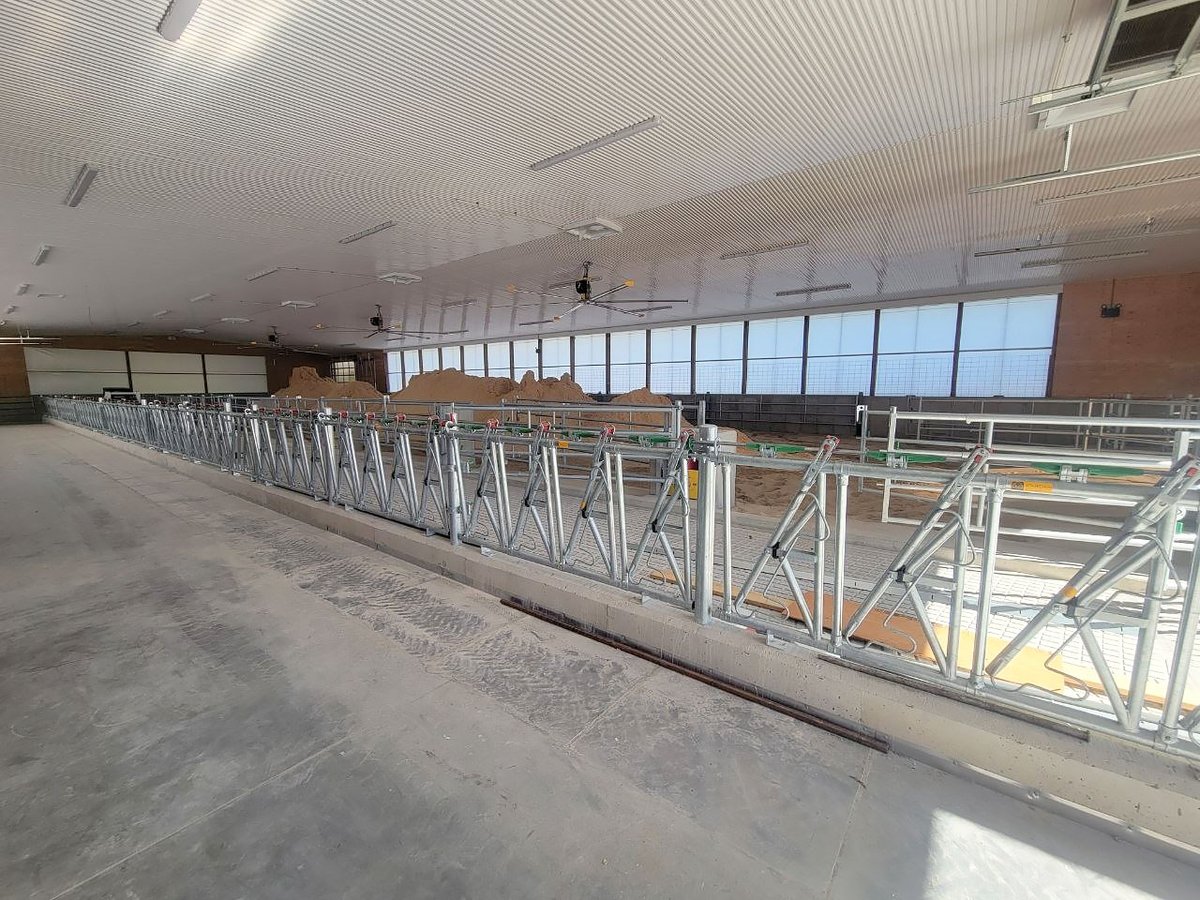 GRRobotics's tweet photo. Milestone alert! We completed our first Lely Vector M2 Next install at Knapp’s Farm. Integrated with Harvestore silos, it will deliver 24/7 precision feeding to their purebred Charolais herd! 
#GrandRiverRobotics #Lely #LelyVector #OntarioBeef https://t.co/n4Vw3lx7ON