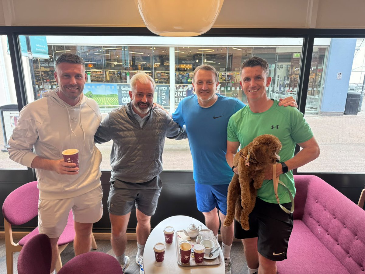 WolvesFPA's tweet photo. The padel boys!

Former Wolves' Edwards, Hunt, Naylor and Foley meet up, snapped by @MattMurray20!

Other post-padel coffee brands are also available! ☕️ https://t.co/NZKVKOGeSP