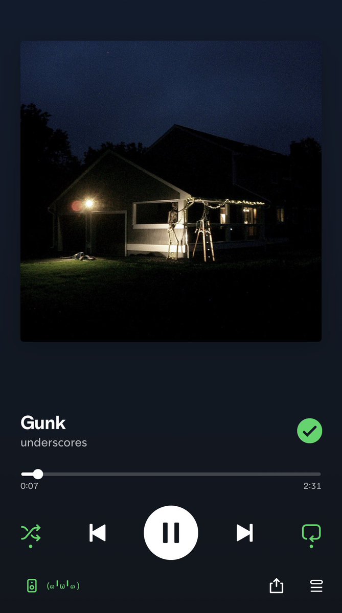 poseyves's tweet photo. does she even remember this song exists https://t.co/vE8DyzInb3