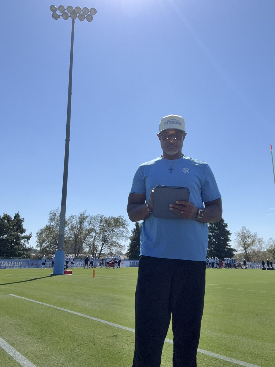 B_Hop72's tweet photo. A great day to #titanup https://t.co/UvgxFPVRRJ