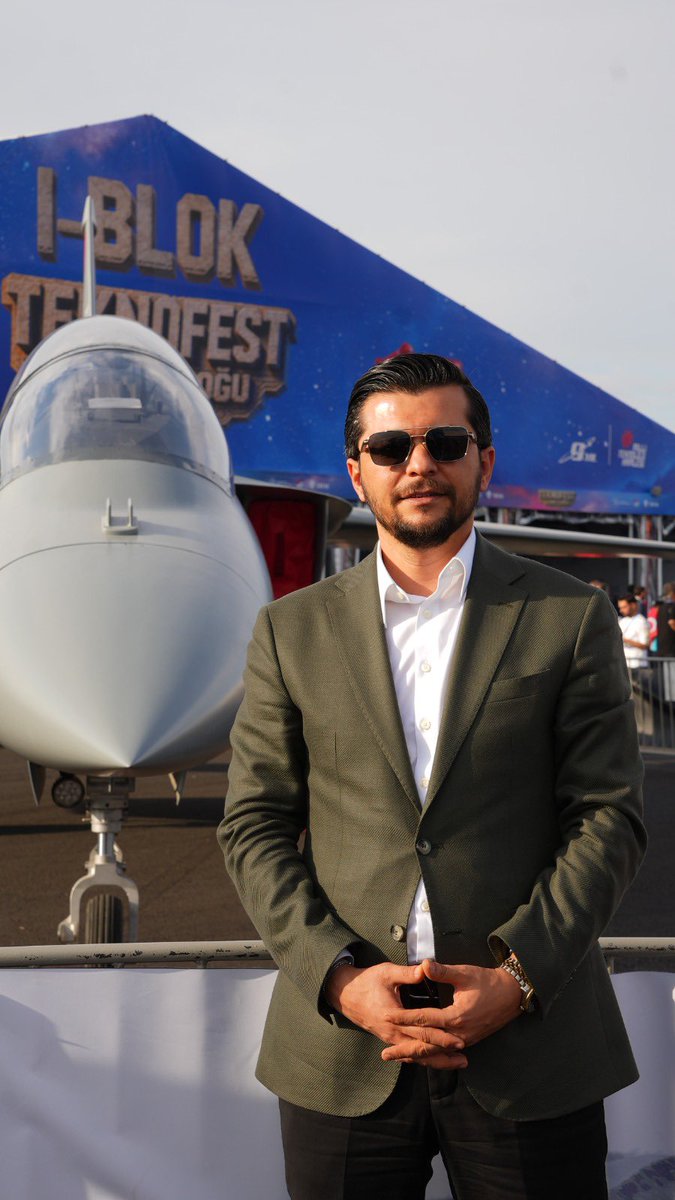 avmugurkorkmaz's tweet photo. TEKNOFEST’in Şanlıurfa’mızda düzenlenmesi hepimiz için büyük bir gurur. Gençlerimizin hayallerini teknolojiyle buluşturan bu büyük organizasyona ev sahipliği yapmaktan mutluluk duyuyoruz. 

Şanlıurfa, geleceğe ilham vermeye hazır! 

@teknofest 

#TEKNOFESTŞanlıurfa https://t.co/nF7XAFebLt