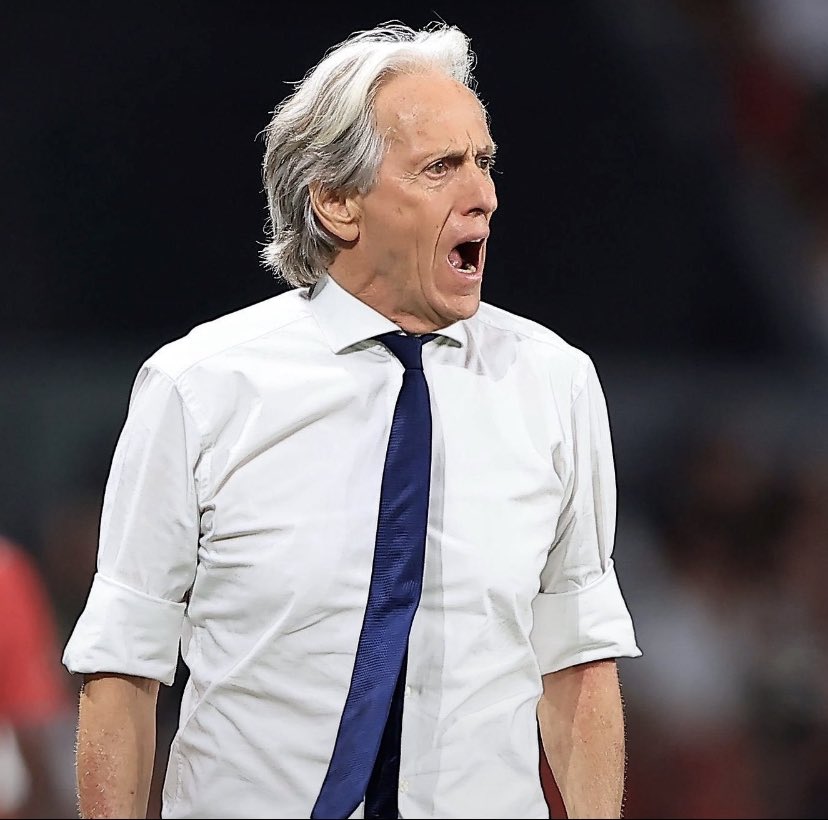 otunbalion4141's tweet photo. According to @FabrizioRomano Ronaldo has left the Portuguese training ahead of their next game,

I’m with Jorge Jesus on this one, Ronaldo should understand the team isn’t about him alone,I’ll advise him to RESIGN &amp; stop been a CRY BABY at 42,

As My GOAT,I’m Disappointed FR 🤦‍♂️ https://t.co/GqtL7ZOD4K