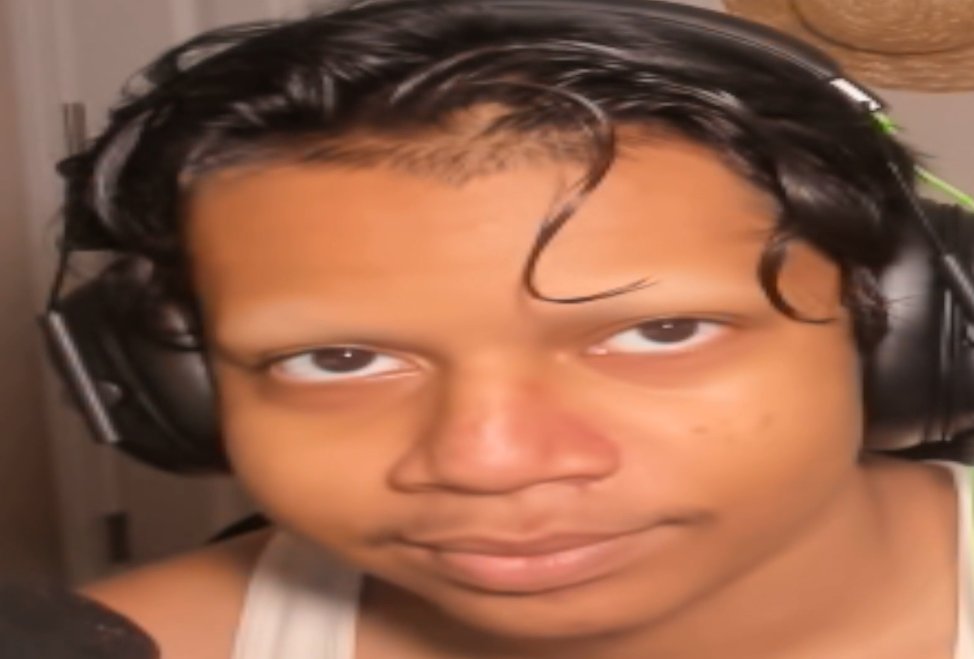sshivio's tweet photo. 100 subs later... https://t.co/dTBIsvdt0Y