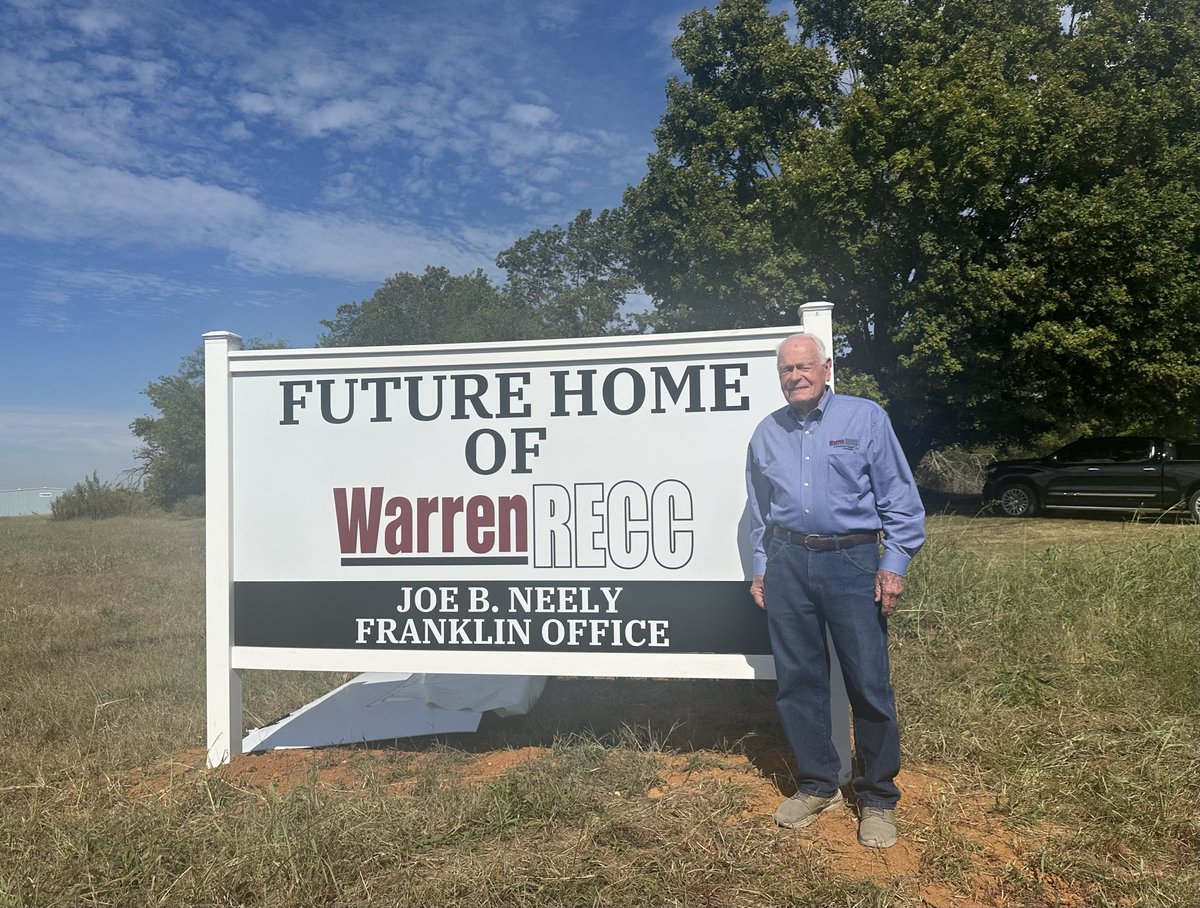 WarrenRECC's tweet photo. Today we had the pleasure of honoring former director Joe Neely. Joe served on the Warren RECC board of directors for 52 years, leading the co-op through decades of growth and progress. Thank you, Joe, for all you have done for the members of Warren RECC! https://t.co/7GiIrnmzYp