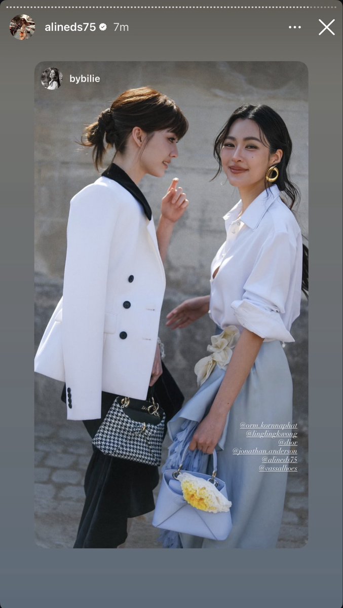 vlrp01's tweet photo. LingOrm in another IG story of Aline Dos Santos (Dior RP VIP). 

#LinglingKwong #OrmKornnaphat
#LingOrmDiorSummer27 #LingOrm
#Dior #DiorSummer27 #PFW https://t.co/uQR97wy3aE