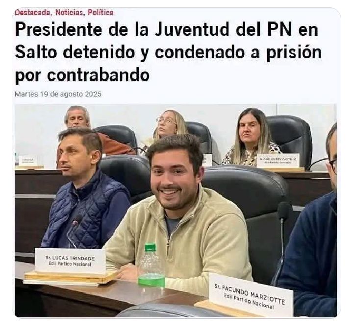 PochoCapo21's tweet photo. El último de ellos que apague la luz https://t.co/4EzzPE3dfO