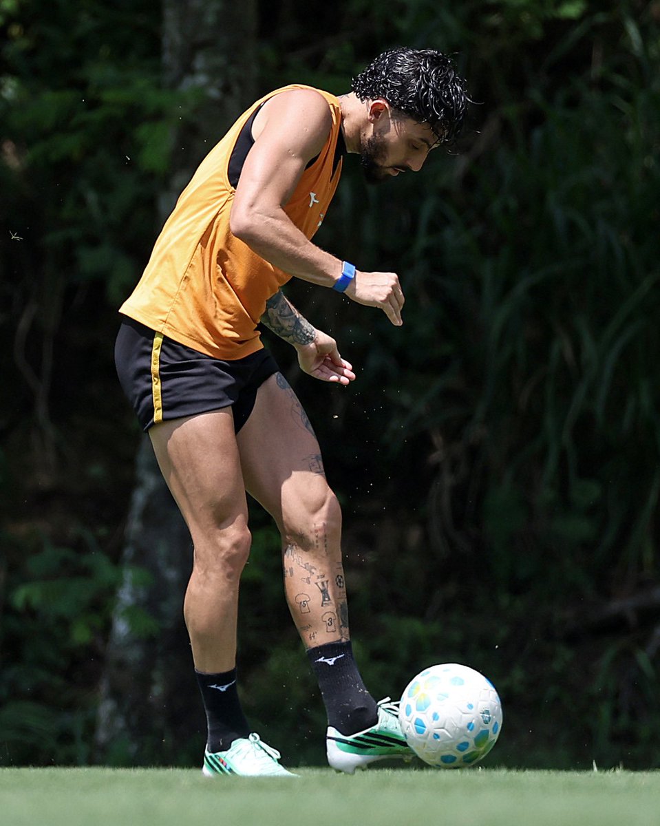 Botafogo's tweet photo. Mais um dia de trabalho concluído por aqui, Fogão! #VamosBOTAFOGO 💪🔥

📸 Vitor Silva / BFR https://t.co/HoEjkl0im7