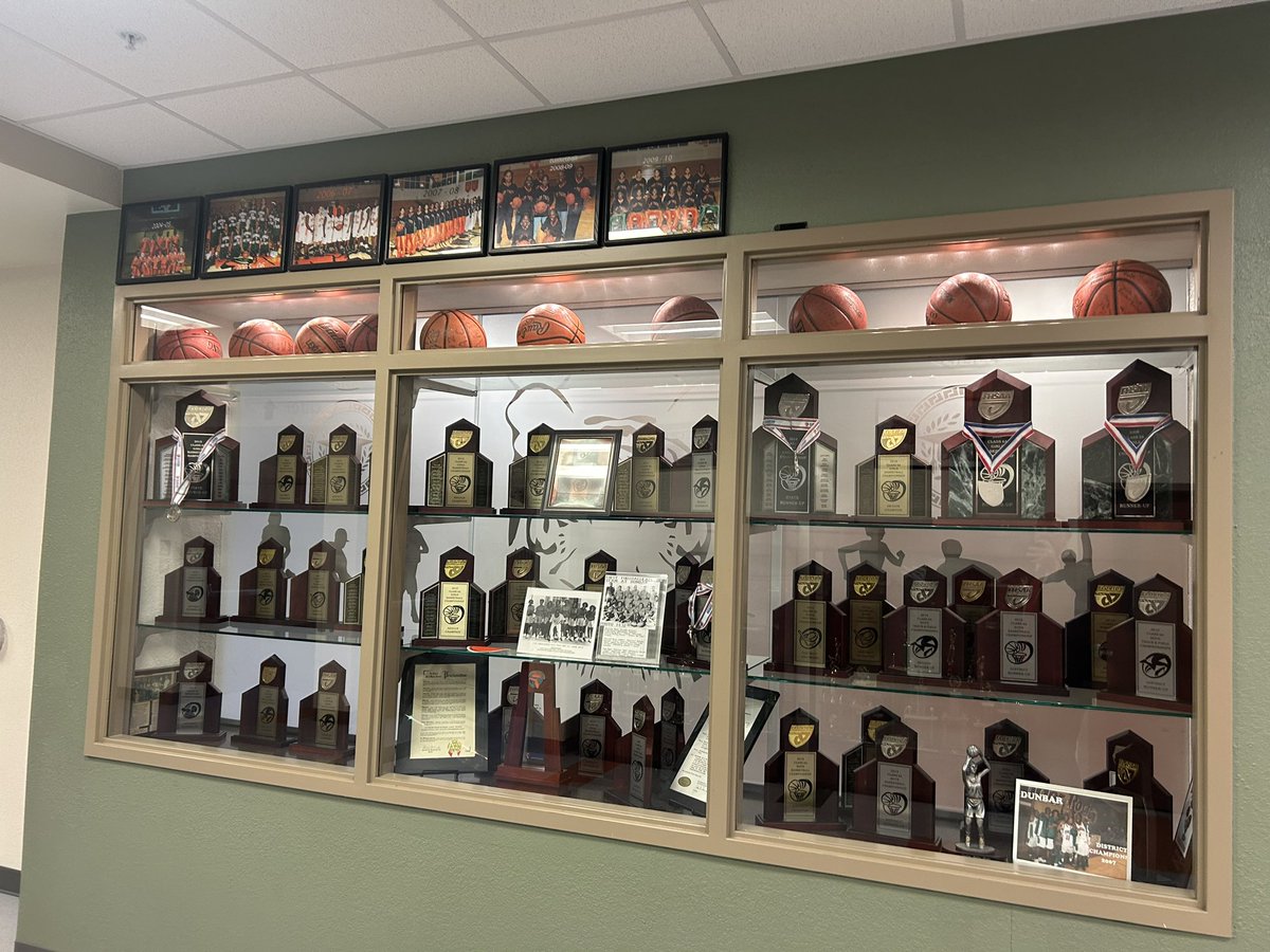 EdMathews's tweet photo. Walked in today and this was waiting.

Thank you to the students and staff who made the banner.

Proud to start as principal of a school that already has so much to celebrate — Microsoft champions on the wall, a trophy case full of Tiger history, and hallways full of spirit.

Grateful to be here. Looking forward to the year with the Dunbar family.