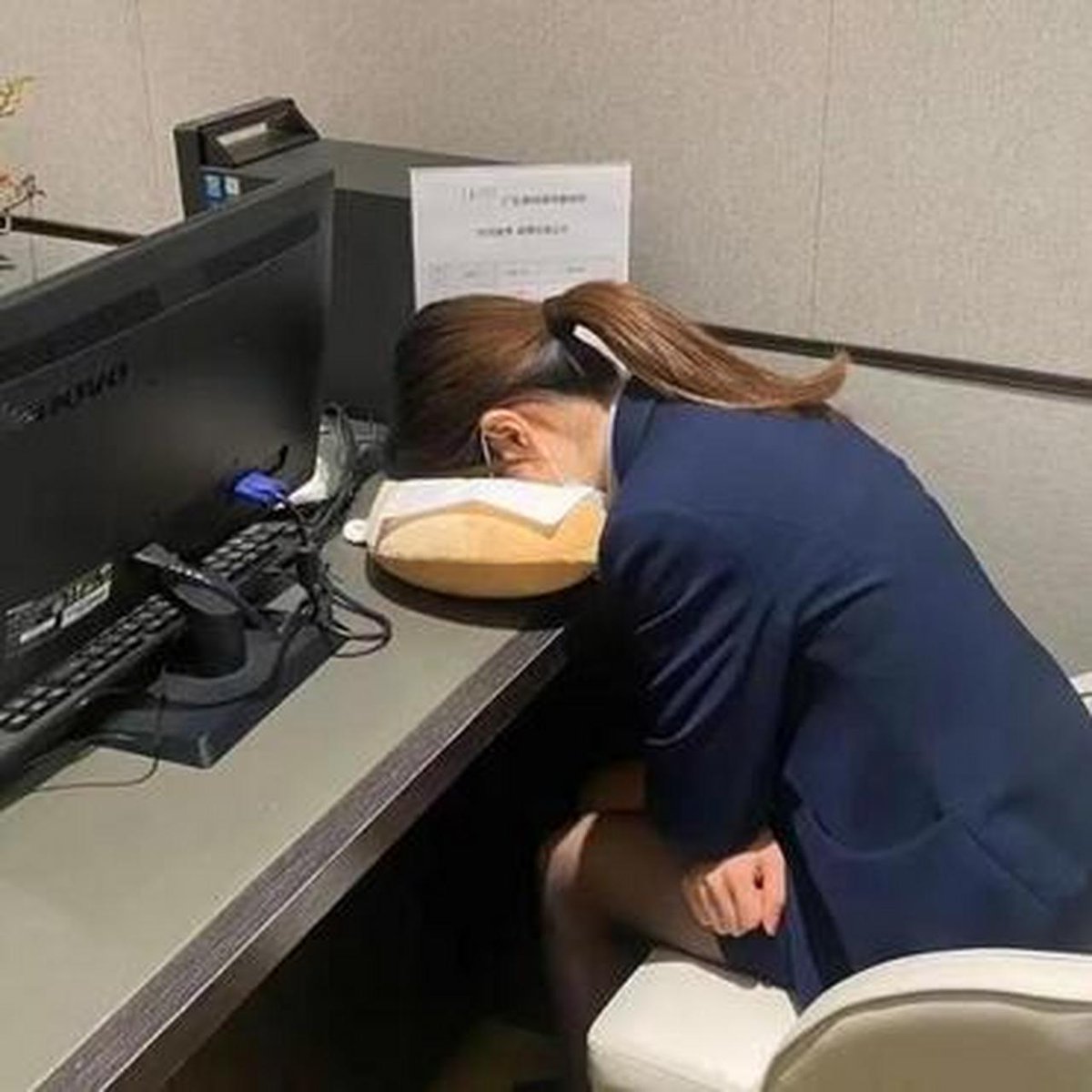Actonmbv's tweet photo. Momento de relajación en el trabajo, un respiro rápido para seguir con energías! https://t.co/eKDYwq1kYz