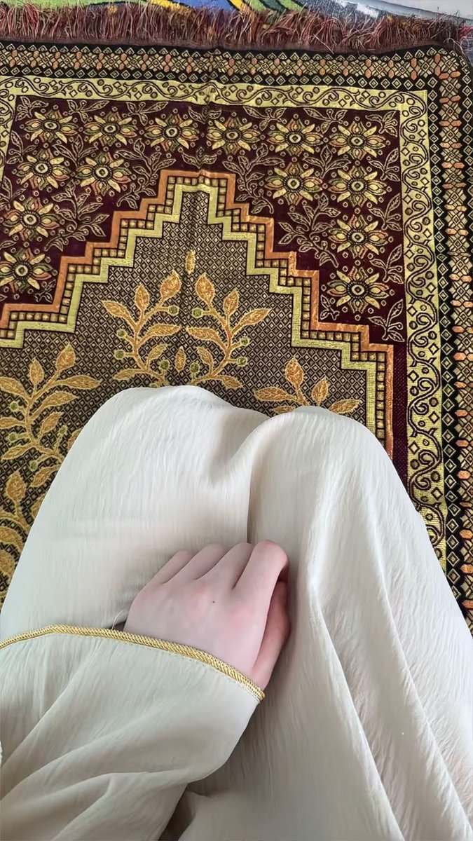 Astridueil's tweet photo. And you think you are not being punished for your sin!

Yet you have been deprived of standing in prayer at night, of your daily portion of the Qur’an, and of the regular Sunnah prayers. Your tongue has become unable to remember Allah.

Little by little, your heart has been sealed, and you do not even realize it.

And you think you are not being punished because you are not afflicted with hardship in this worldly life!

But what greater trial is there than for a person to be deprived of closeness and connection with Allah?