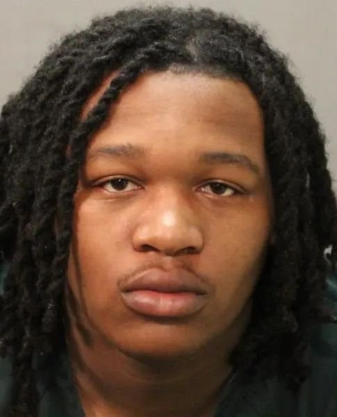 bigharris1212's tweet photo. Father raises him in the streets, drives the getaway car after the hit on Lil Buck, and then takes the stand to hand his own son a life sentence to save himself.

Is Abdul Robinson Sr. testifying against Ksoo the cold-blooded betrayal of the decade, or did street loyalty finally hit its absolute limit?
