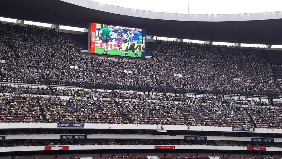 lamaspasional's tweet photo. MTY Y su gente a CDMX.

El siguiente partido de @Rayados en Liga MX es nuevamente en la cancha del Estadio Azteca, ahora enfrentando al América, el próximo 10 de octubre.

Importantísimo sacar los 3 puntos!!! https://t.co/H0q0OezdtX
