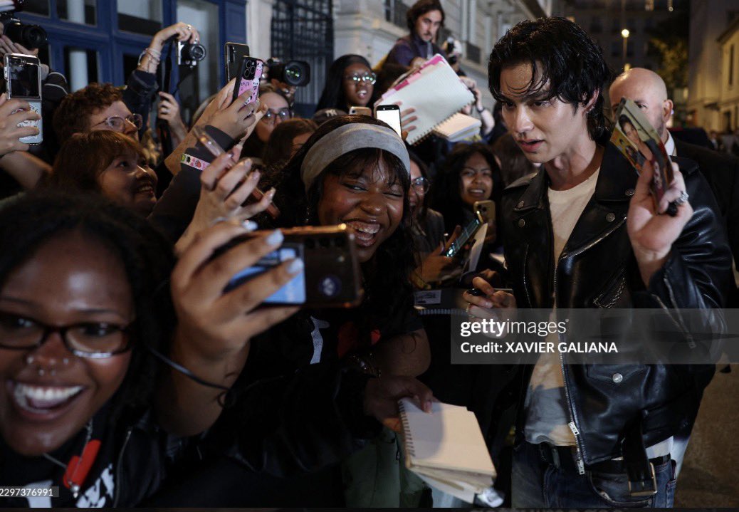 ImageofBRIGHT's tweet photo. Thai actor and singer Bright Vachirawit greets fans after attending the Acne Studios Women's Spring/Summer 2027 collection

[ gettyimages ] 
🔗 https://t.co/CBkeMRvXAE

BRIGHT WITH ACNE STUDIOS
#AcneStudiosSS27xBRIGHT
#AcneStudiosxBRIGHT 
#AcneStudiosSS27 
#bbrightvc @bbrightvc https://t.co/oT76wal8dw