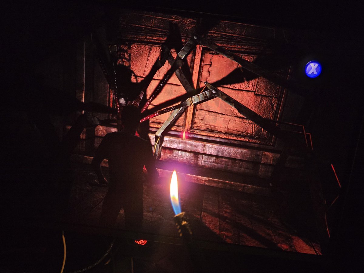 InLoveRumin's tweet photo. Lighting candles for this one. Spend the day playing and beating it, and a good day it was. Happy anniverary Silent Hill Homecoming. https://t.co/2QiVsiVYlL