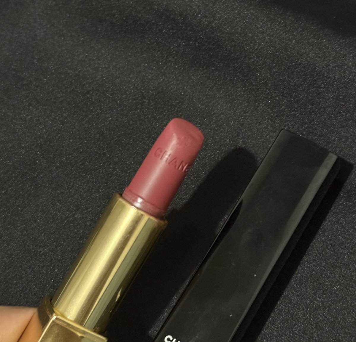 KeRatn43600's tweet photo. ส่งต่อ ลิป CHANEL สี63 essentielle เหลือ90%ค่ะ  300รส แท้💯ปล่อยถูกเพราะไม่ได้ใช้ค่า

#ส่งต่อchanel #ส่งต่อคสอ #ส่งต่อเครื่องสำอางมือสอง #ส่งต่อแบรนด์เนมมือสอง
#ส่งต่อnars #ส่งต่อmac #ส่งต่อtarte #ส่งต่อrarebeauty #ส่งต่อhourglass #ส่งต่อsephora
#ส่งต่อnars #ส่งต่อdior https://t.co/24v6B31UK6