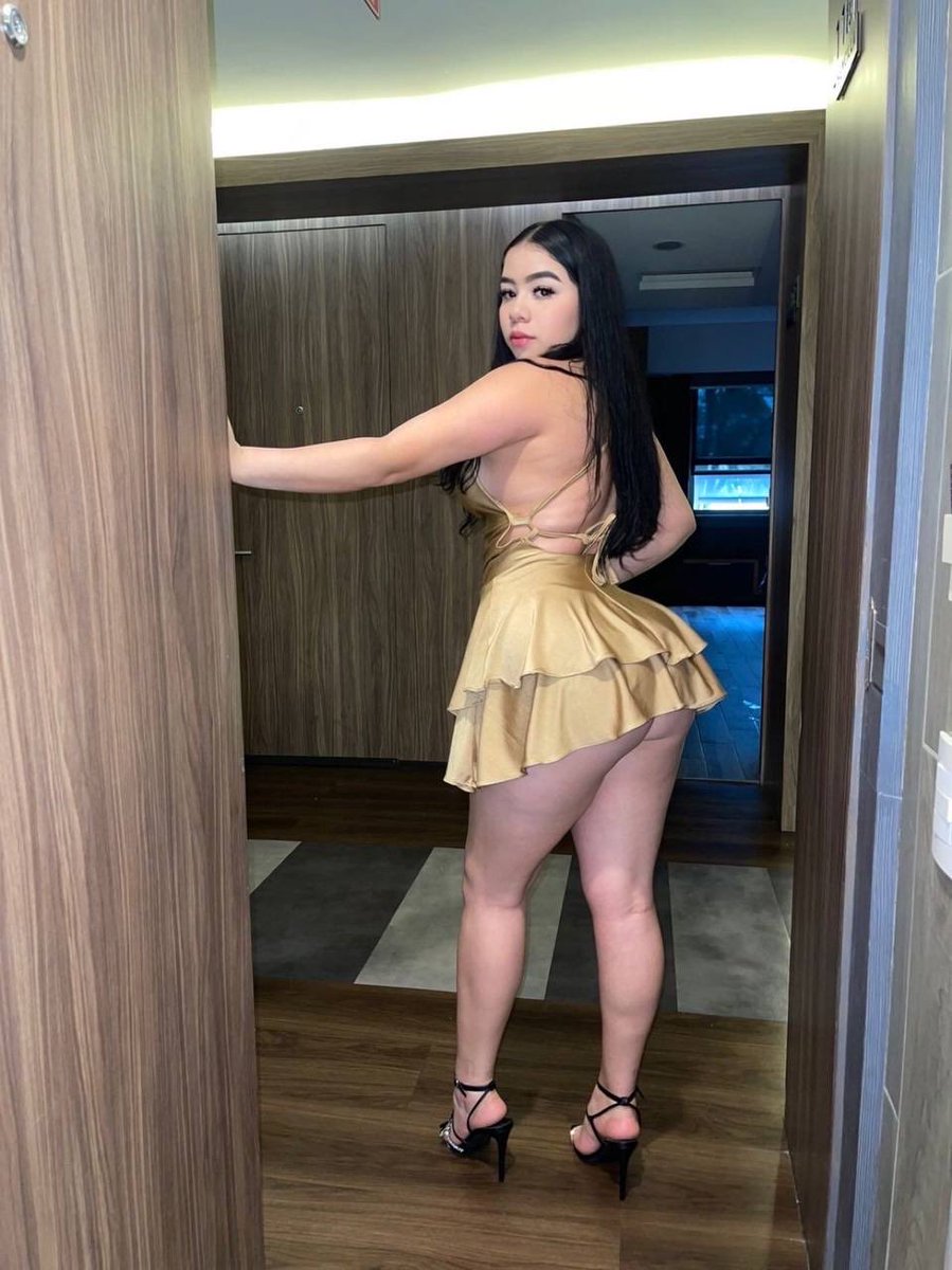 ClaraAndara_'s tweet photo. Hola, México 🇲🇽 ❤️ me encantaría conocer gente  por aquí. ¿Qué tal me queda este vestido? ¿Me darías la bienvenida con un retuit? 😘 https://t.co/v2RYCOiZWs