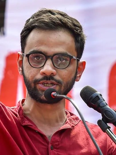 OM_Hindi's tweet photo. Our Hero 😎                                       their hero 🤡 https://t.co/vFrJAcYF8L