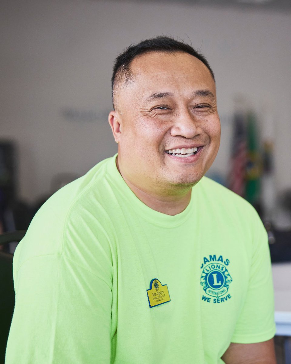 lionsclubs's tweet photo. Being a Lion is about community and friendships. It’s about serving and connecting with humanity. It’s about being there for people, even with something as simple as a smile. 😊 https://t.co/uTCXNBiSYi