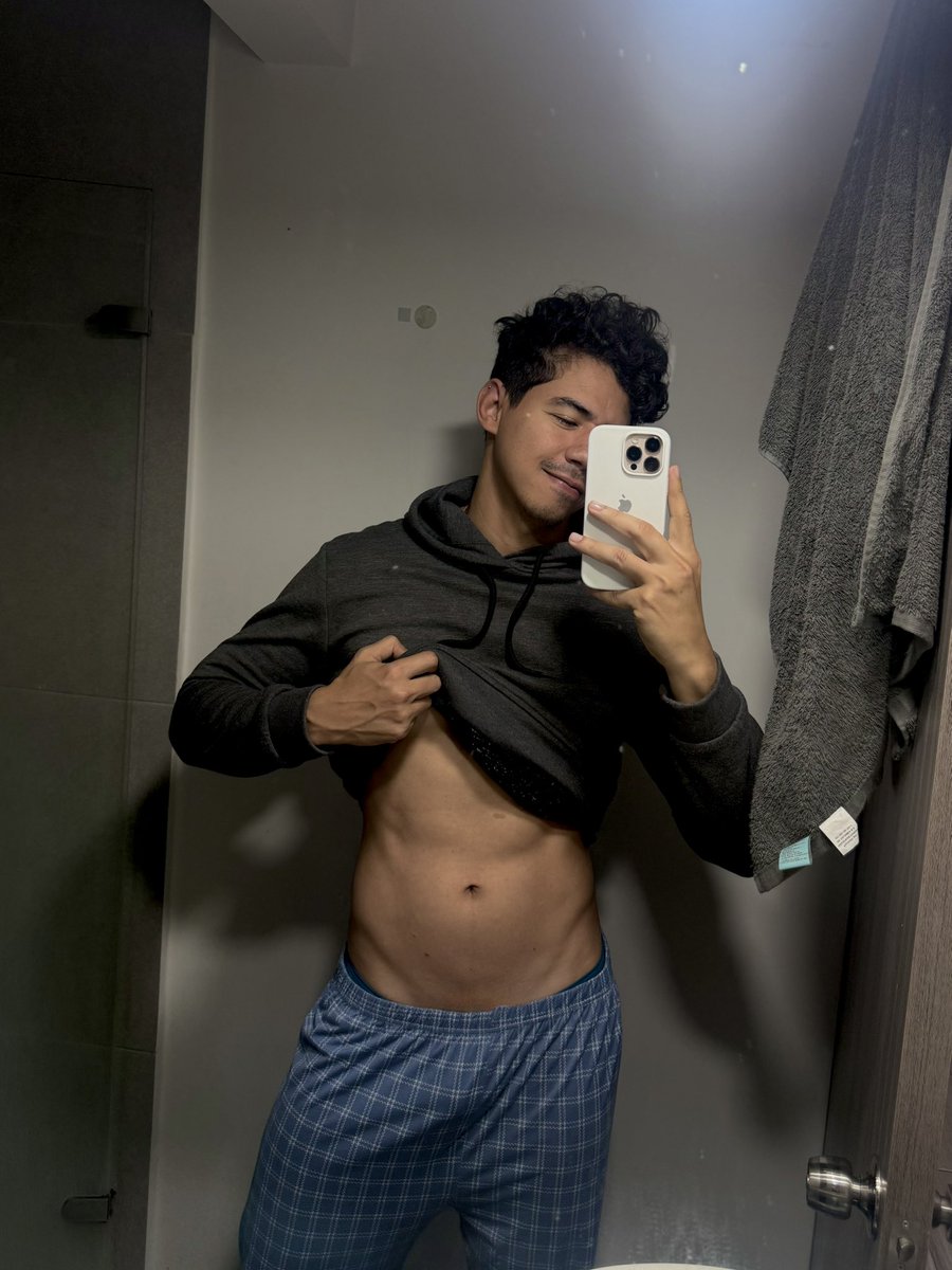 geritoco's tweet photo. 🍫 in progress https://t.co/O8TzLuRcTn
