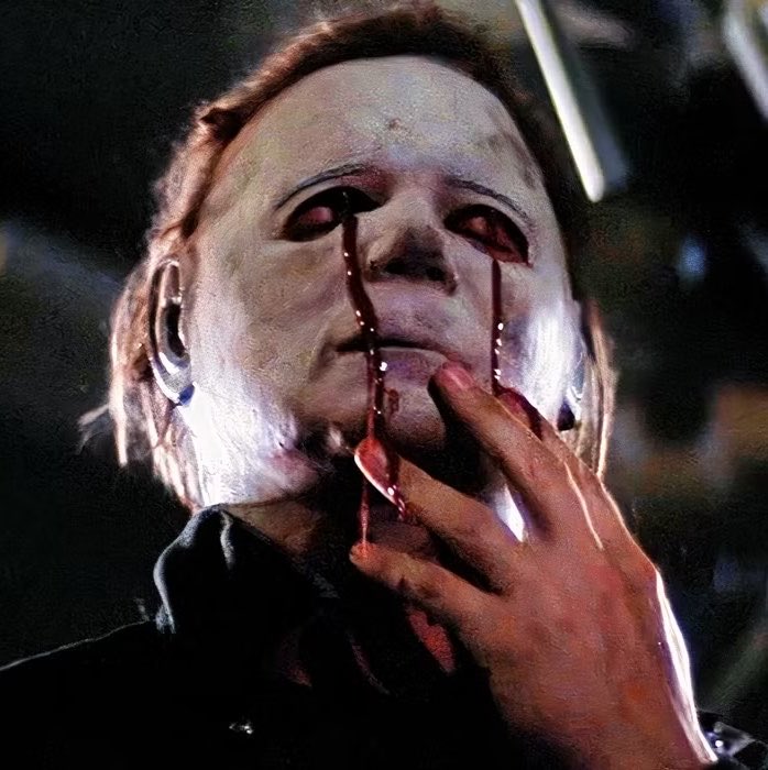 SourceHalloween's tweet photo. AMC will be playing the Halloween movies all day tomorrow for the first day of October!! 🎃🔪

11:00AM: Halloween lll

1:00PM: Halloween 4 

3:00PM: Halloween 5

5:00PM: Halloween ll (1981) 

7:00PM: Halloween (1978) https://t.co/Jbci0yuXlw