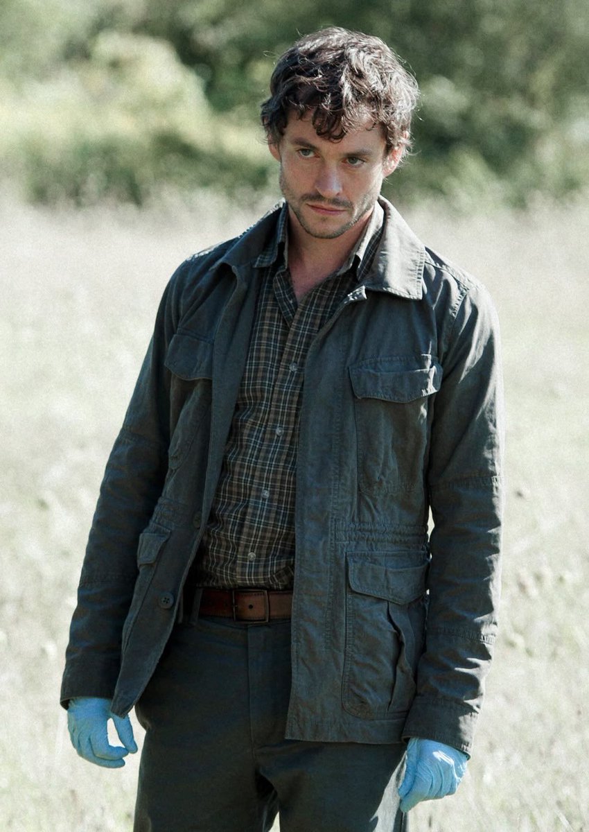 DEVlLSLAMB's tweet photo. i love will graham's style evolution through the seasons https://t.co/Sxf8gH9s4B