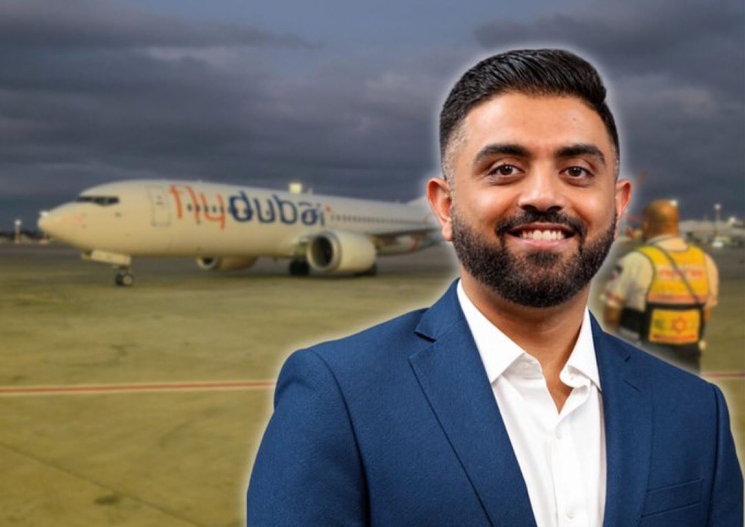 hoje_no's tweet photo. Apesar de gravemente ferido pelo co-piloto de Omã, um terrorista que tentava derrubar um avião com mais de 170 pessoas a bordo, na sua maioria israelenses, o piloto indiano Smit Machchar conseguiu destravar a porta blindada do cockpit antes de desmaiar, permitindo a entrada dos passageiros israelenses que conseguiram prender o terrorista e retomar o controle do avião.