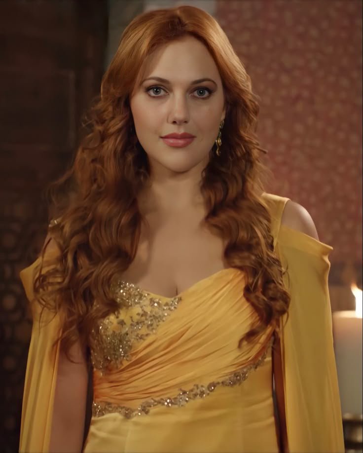 beyzaca's tweet photo. Dişiyken, vitamisiz hırtlara dönmüş.Kimse kusura bakmasın aşırı zayıflık feminen ya da çekici durmuyor. Fit ama sağlıklı olmak ya da balık etli olmak bir kadını daha çekici yapıyor.Buyrunuz örnekleri.
Sporu abartınca erkekleşiyoruz,gerçekler. https://t.co/t9Xvs2XANZ