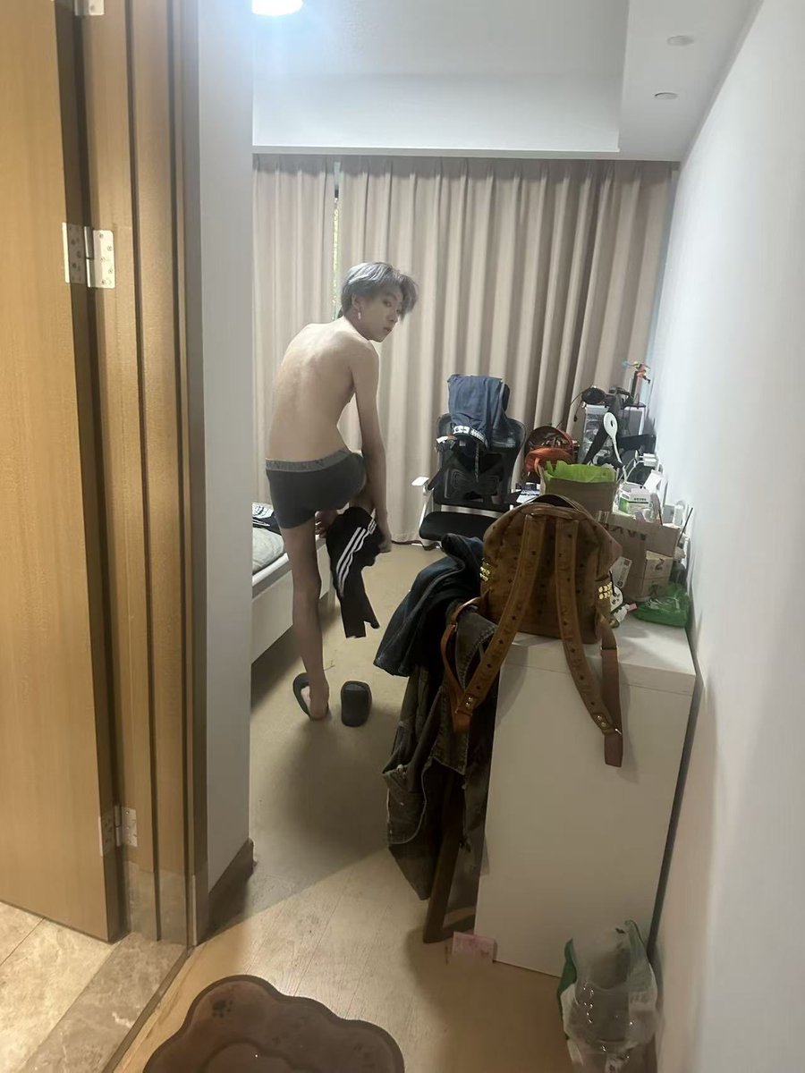 Mmmg9mt's tweet photo. 何以解忧新瓜吸毒给老头操蒋老头的那个视频放在评论区了 https://t.co/oib5njjxzo