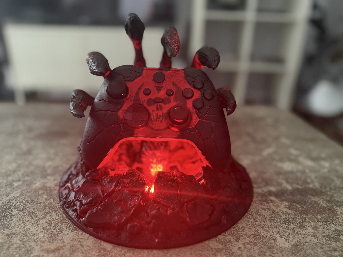 TK0Asante's tweet photo. With the #GEARS controller finally in the house: 

I get to show off the LEGENDARY @benkenobi2020’s AMAZING work! 

Be on the lookout for some giveaways soon 👀 #GCP https://t.co/NoeSER8avY