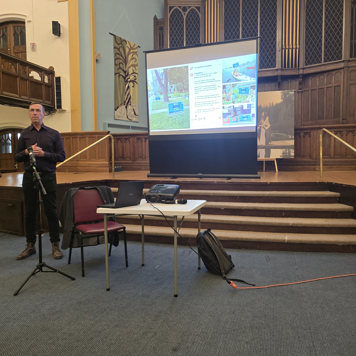 nicki_ward's tweet photo. Staying fully briefed on the Toronto Island Airport jets issue. It may not be front and centre right now, but it isn’t over. Last nights panel looked at what we learned, what can improve, and what should happen next
@envirodefence 
https://t.co/MBOpxjHUeF 
#Ward13 #TorCen #TOpoli https://t.co/YoV7OEJUSe