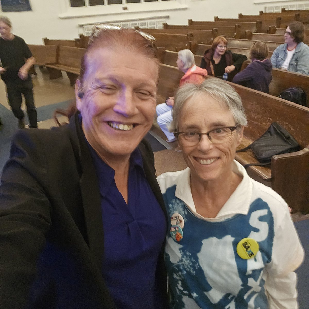 nicki_ward's tweet photo. Staying fully briefed on the Toronto Island Airport jets issue. It may not be front and centre right now, but it isn’t over. Last nights panel looked at what we learned, what can improve, and what should happen next
@envirodefence 
https://t.co/MBOpxjHUeF 
#Ward13 #TorCen #TOpoli https://t.co/YoV7OEJUSe