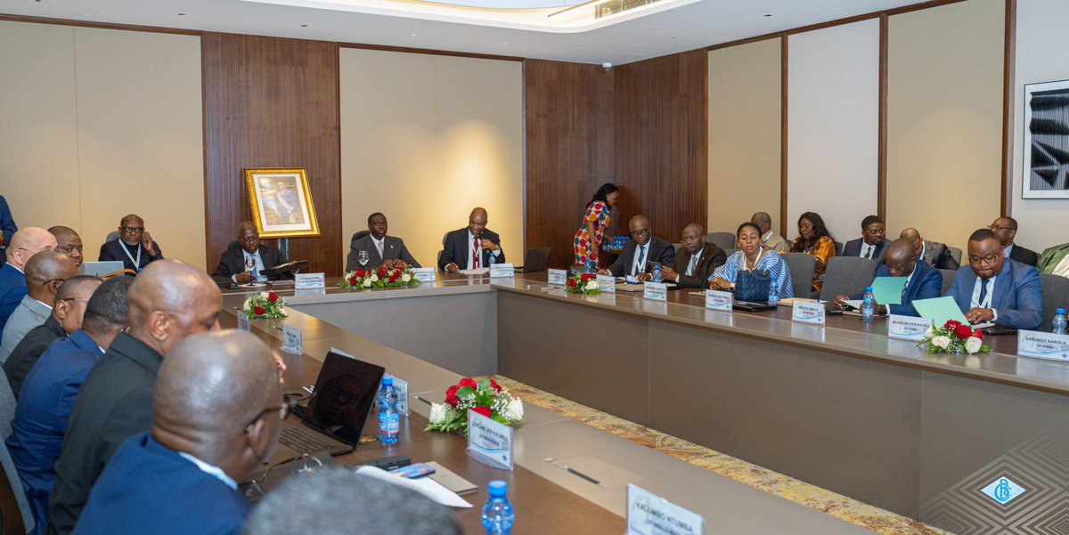 BCC_RDC's tweet photo. 📍#Kolwezi | La #BCC ouvre la #CONFEP2026, une rencontre consacrée au renforcement de ses entités provinciales.

Au cœur des échanges : stabilité monétaire et financière, inclusion financière, digitalisation des paiements et gestion des risques.

Objectif : rapprocher davantage l’action de la Banque Centrale des réalités économiques des provinces et renforcer la mise en œuvre de ses missions à l’échelle nationale.

#FrancCongolais #InclusionFinancière #StabilitéMonétaire