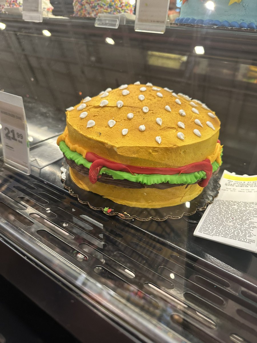 iH0DL's tweet photo. Just got my son the coolest birthday cake ever fam. https://t.co/8zlwPccGVf